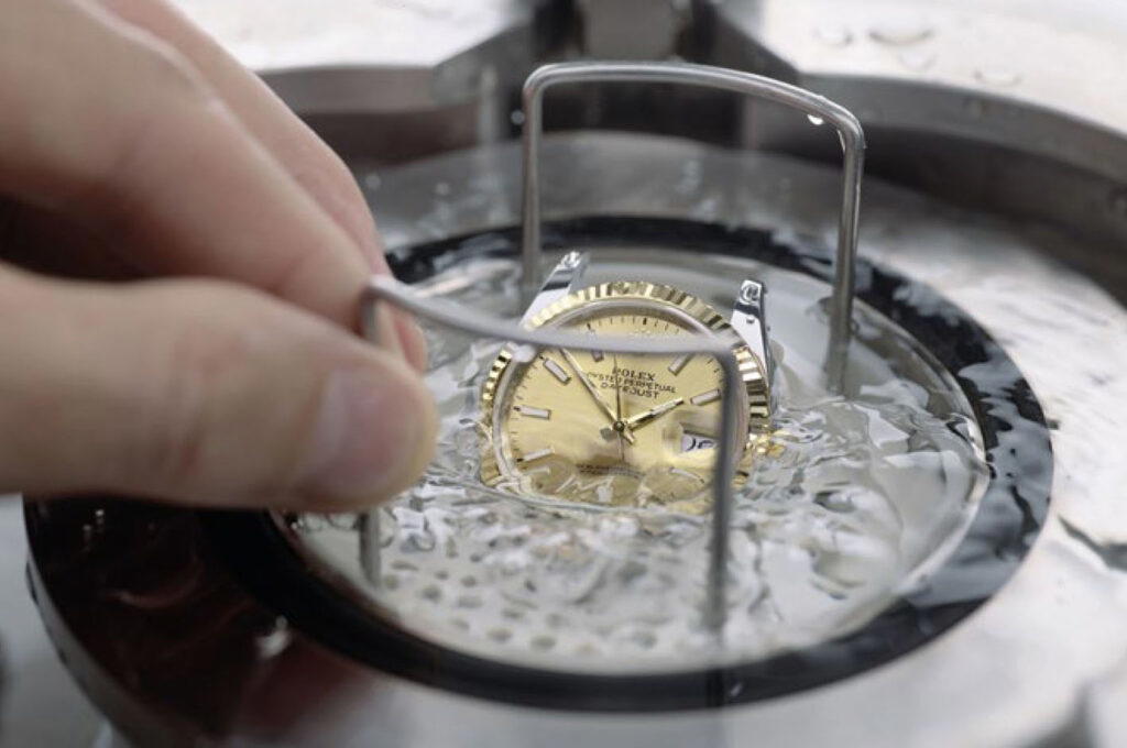 Watches are tested for waterproofness in hyperbaric tanks developed by the brand