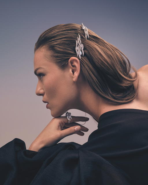 À Fleur d’Eau transformable head ornament and ring in white gold with diamonds (Credit: Chaumet)