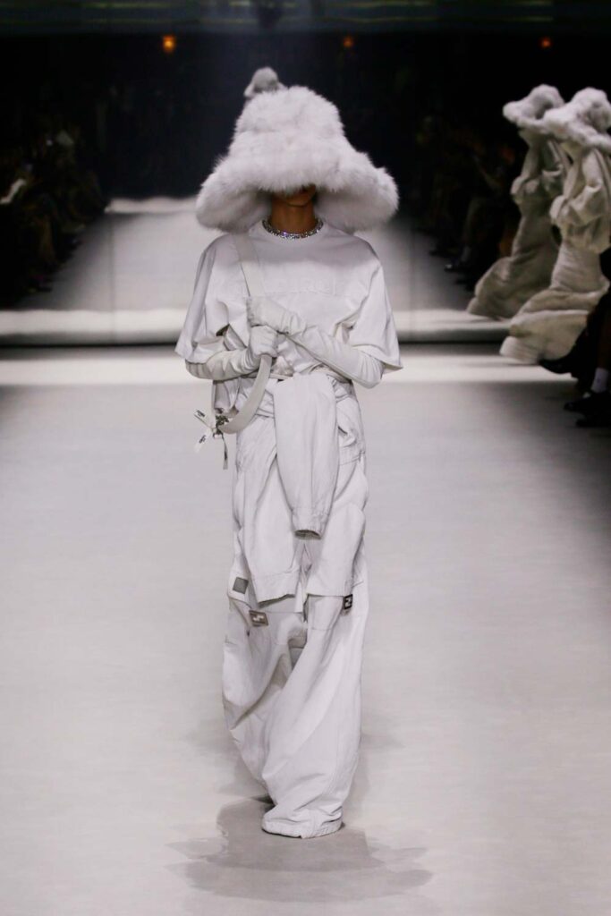 Look 50 (Credit: Fendi)
