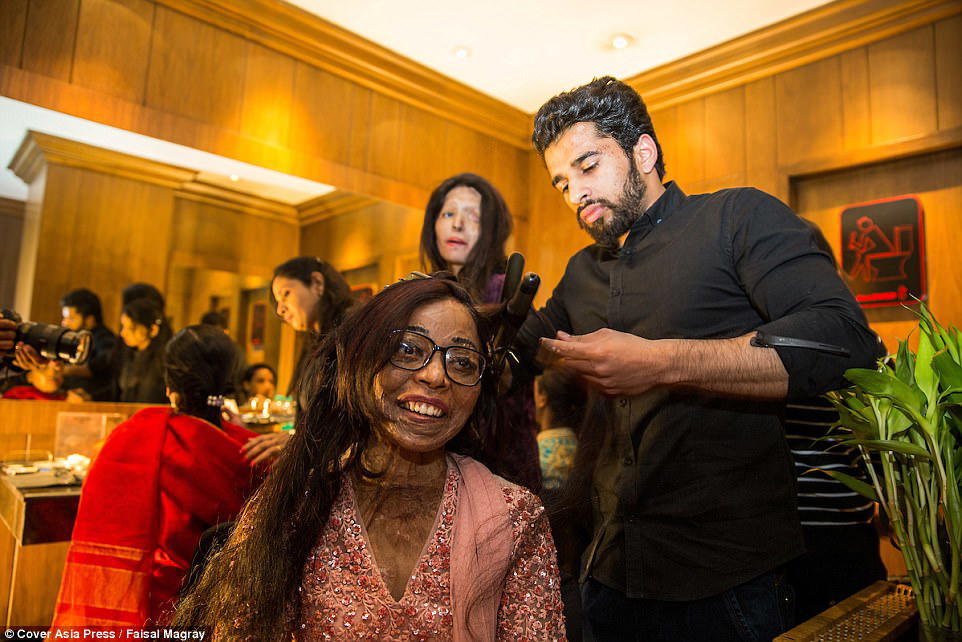 Soni of Make Love Not Scars getting ready for a fashion show