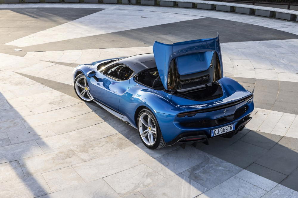 The roof of the 296 GTS