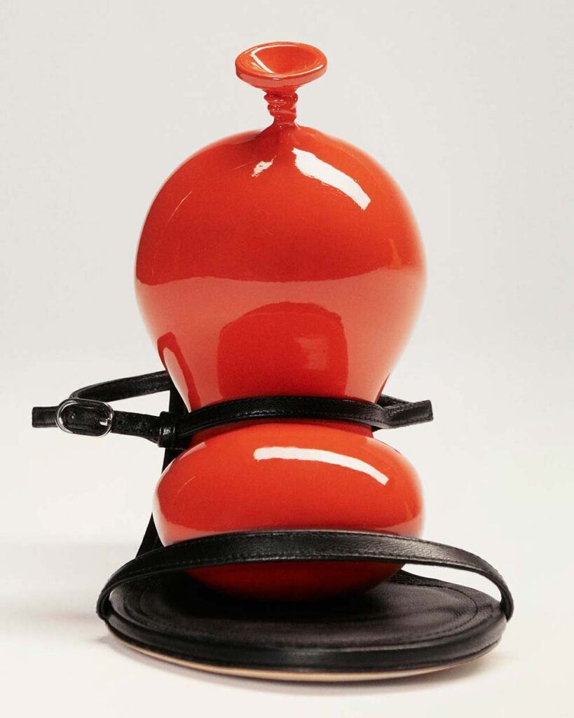 Loewe's seemingly fragile balloons