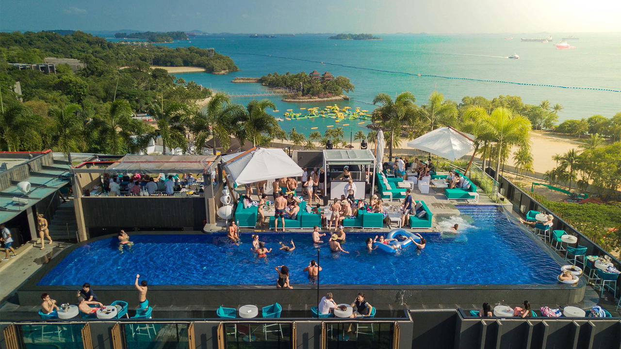 1-Altitude Coast's rooftop bar