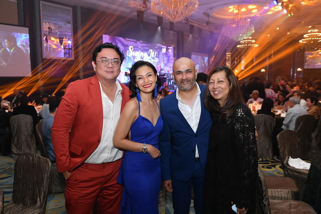 Justin Chan, Glenda Chong, Wayne and Susanna Gideon