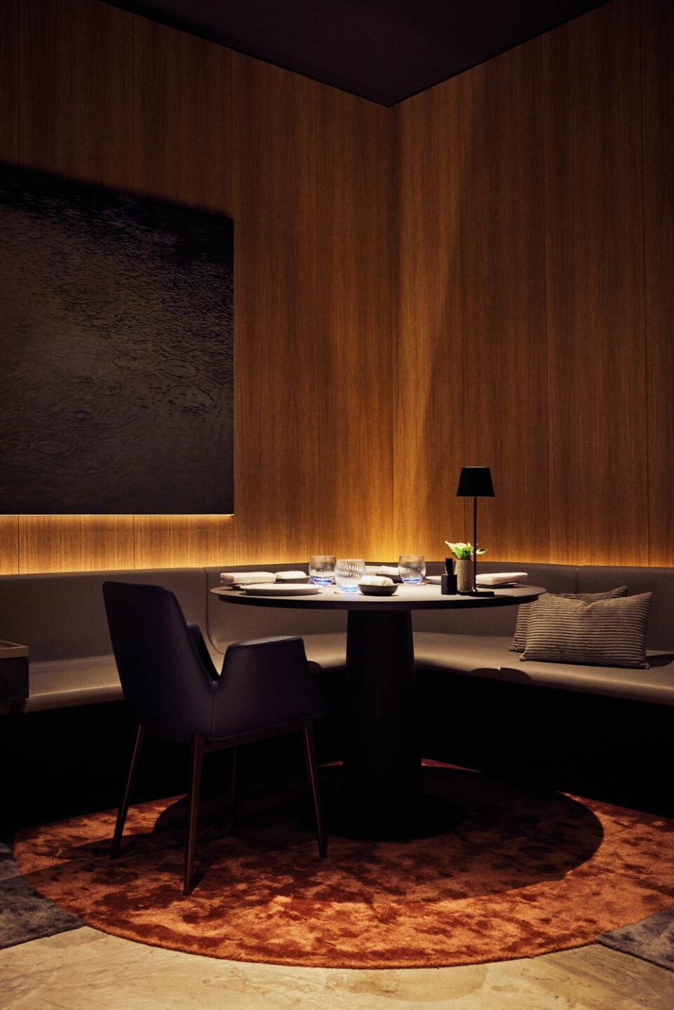 Poise took over the former showroom of SCDA Architects