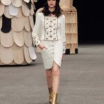 Look 2 (Credit: Chanel)