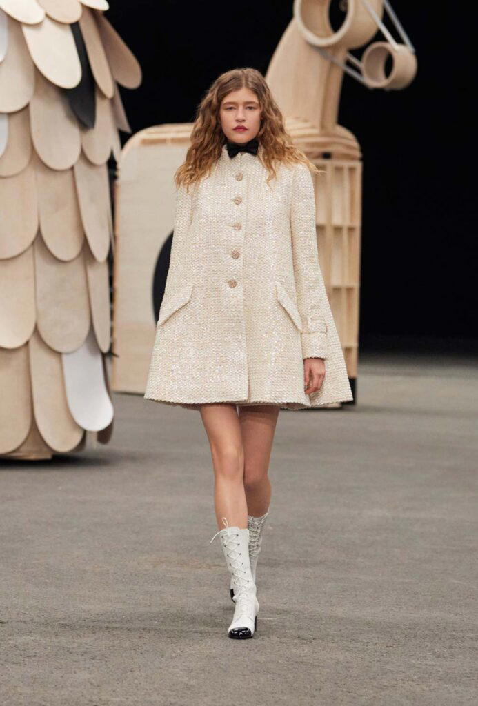 Look 3 (Credit: Chanel)