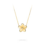 Wild Flower mini pendant in yellow gold with pavé diamonds