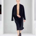 Look 1 (Credit: Loewe)