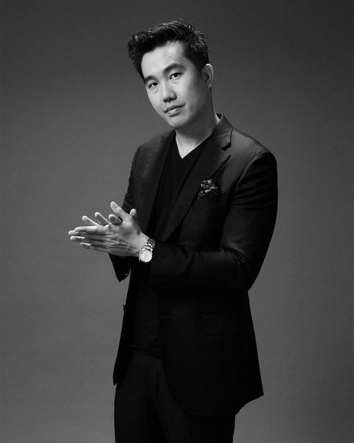 Michael Lee of Hustle & Bustle