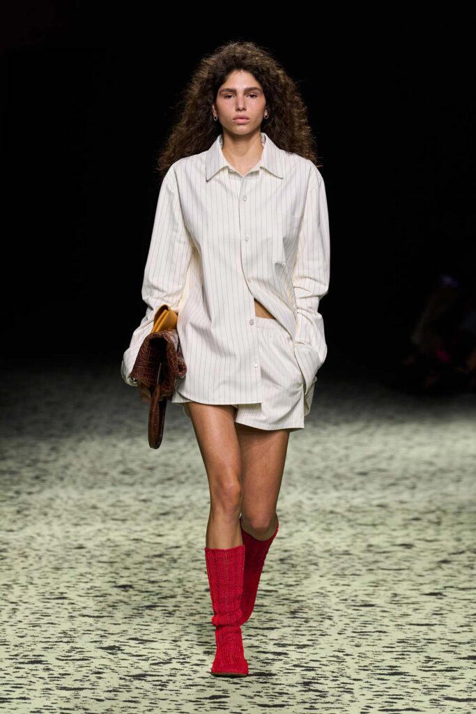 Look 3 (Credit: Bottega Veneta)