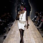 Look 14 (Credit: Moschino)