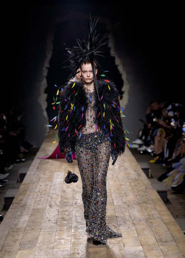 Look 43 (Credit: Moschino)