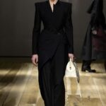 Look 23 (Credit: Alexander McQueen)