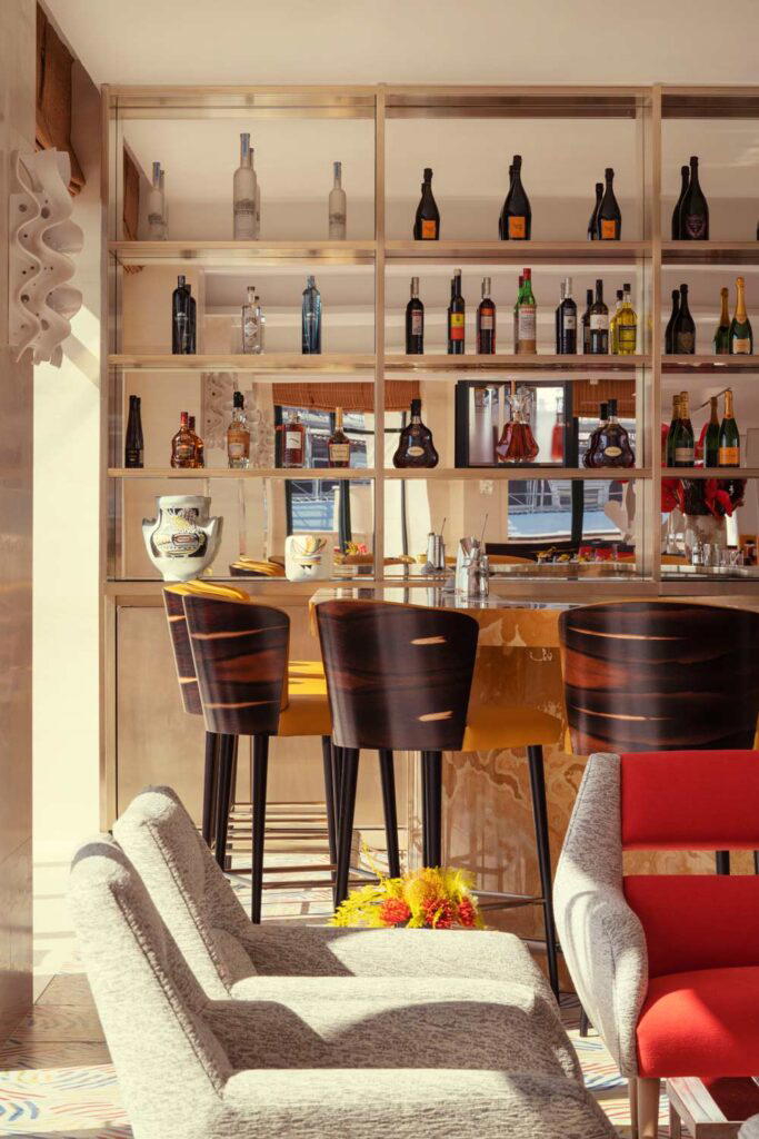 The bar at Le Tout-Paris feels just as inviting as the rest of the spaces (Credit: Alexandre Tabaste)