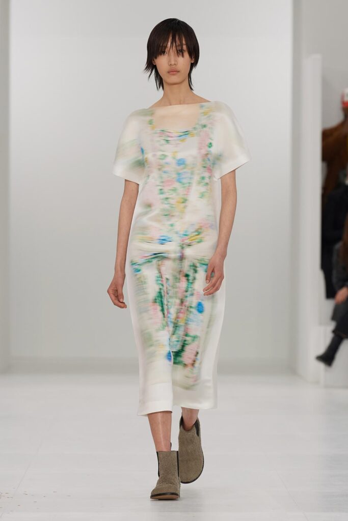 Look 1 (Credit: Loewe)