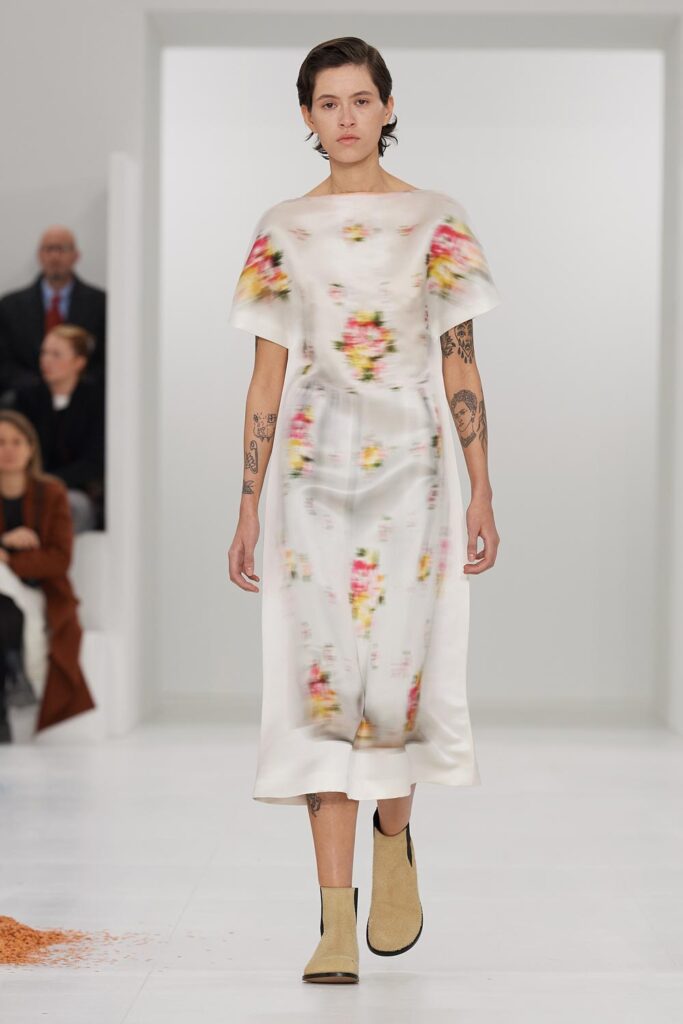 Look 15 (Credit: Loewe)