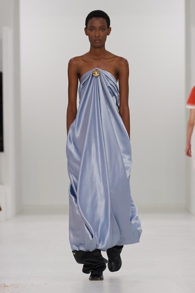 Look 19 (Credit: Loewe)