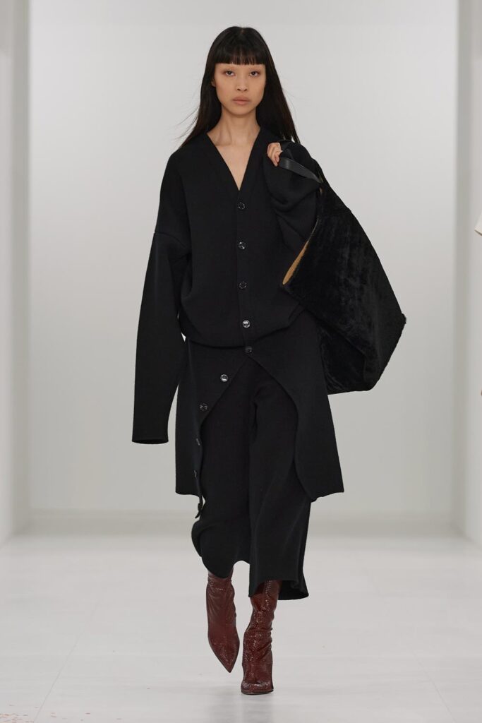 Look 20 (Credit: Loewe)