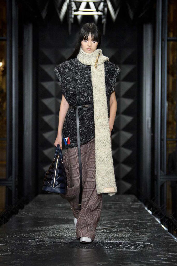 Look 22 (Credit: Louis Vuitton)