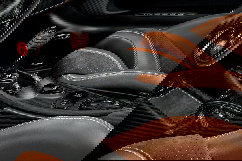 The Porsche 917, Horacio Pagani’s favourite car, was the inspiration for the wooden shift knob (Credit: Pagani)