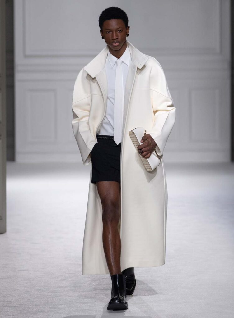 Look 23 (Credit: Valentino)