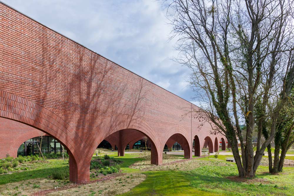 The Maroquinerie de Louviers is crafted out of more than 500,000 bricks (Credit: Iwan Baan)