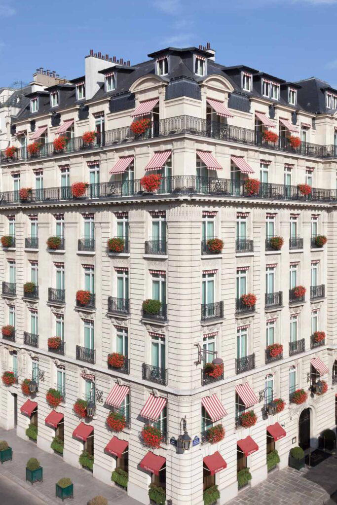 HOTEL LE BRISTOL フランス語 HOTEL LE BRISTOL フランス語 Le Bristol Paris, France – Hotel