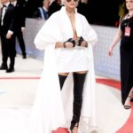 Wearing <strong>Karl Lagerfeld</strong> (Credit: Getty Images)