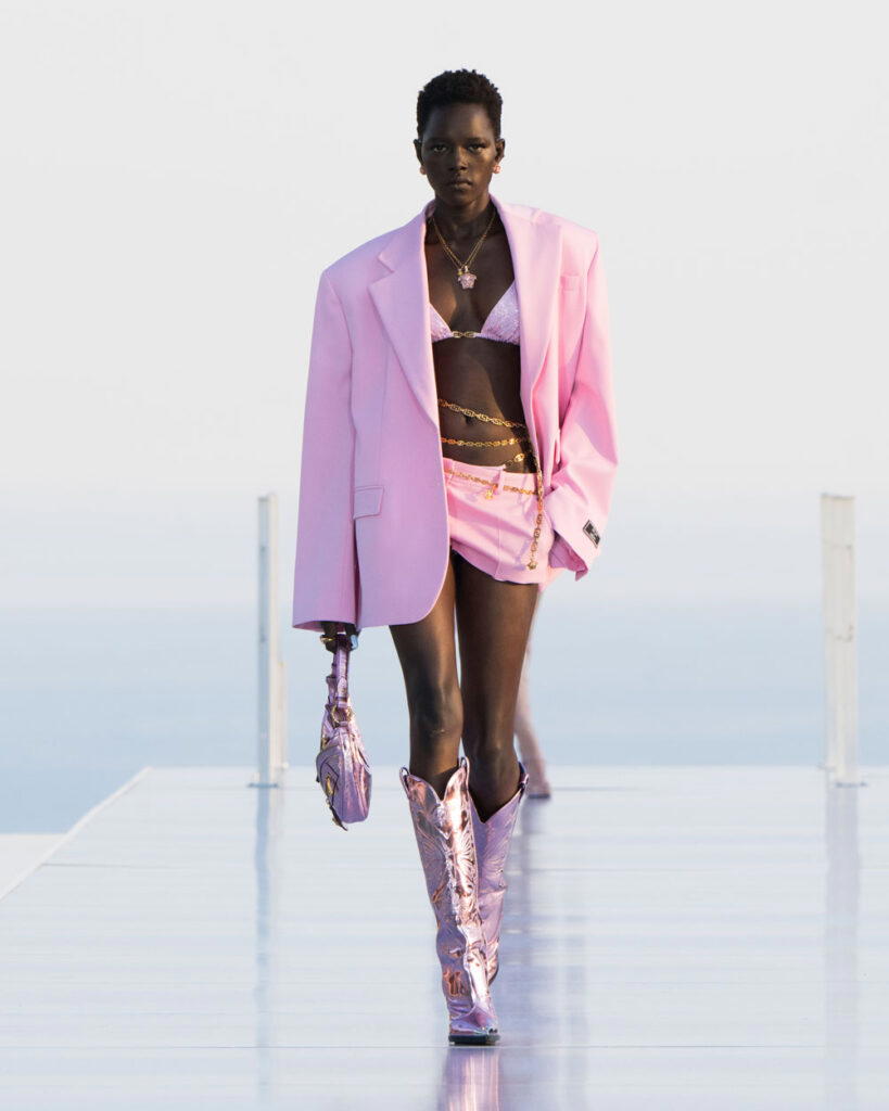 Look 5 (Credit: Versace)