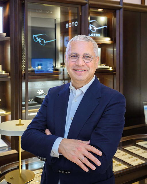 Stephan Schmidt at Puyi Optical in Marina Bay Sands (Credit: Lotos)