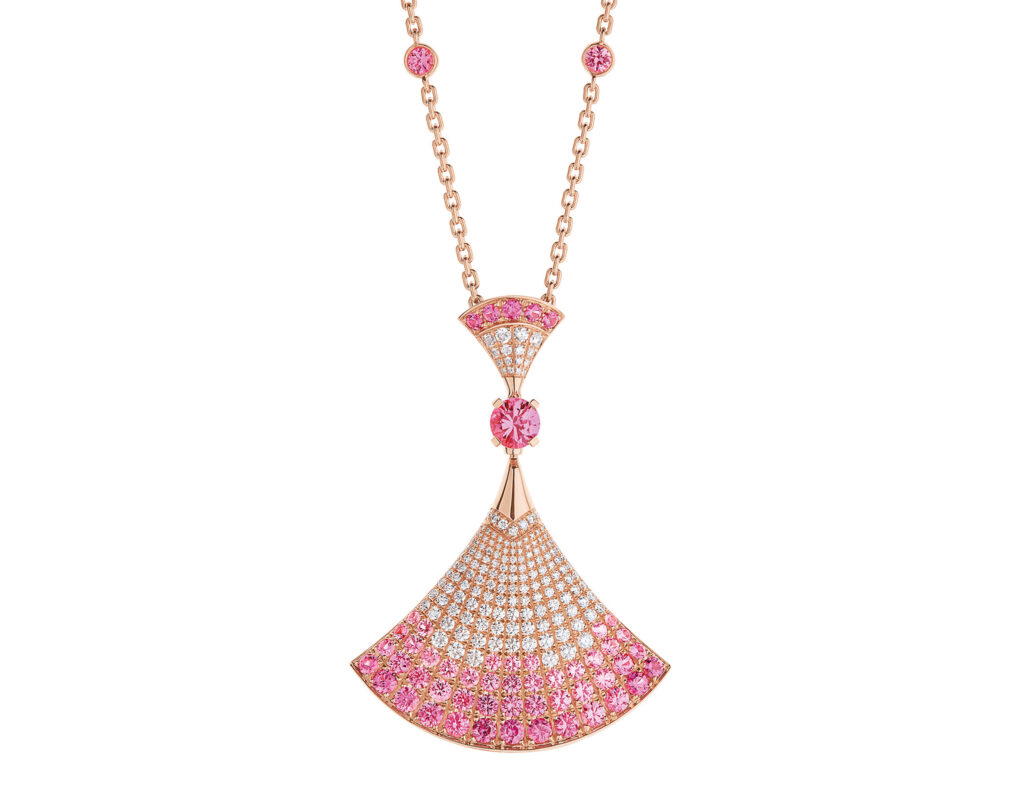Diva’s Dream pendant necklace in rose gold with sapphires and diamonds