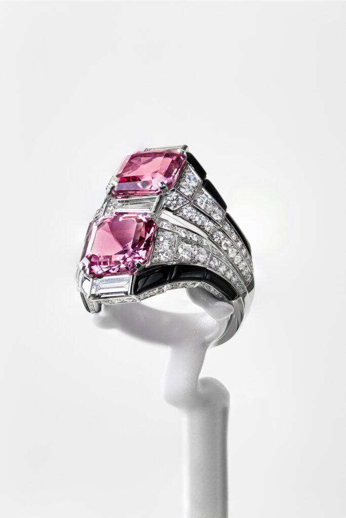 Attare ring in platinum with spinels, onyx, and diamonds