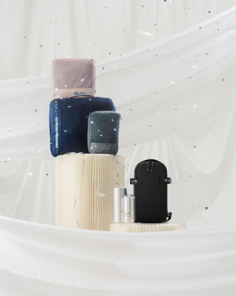 Urban Packer sling and Packing Cubes