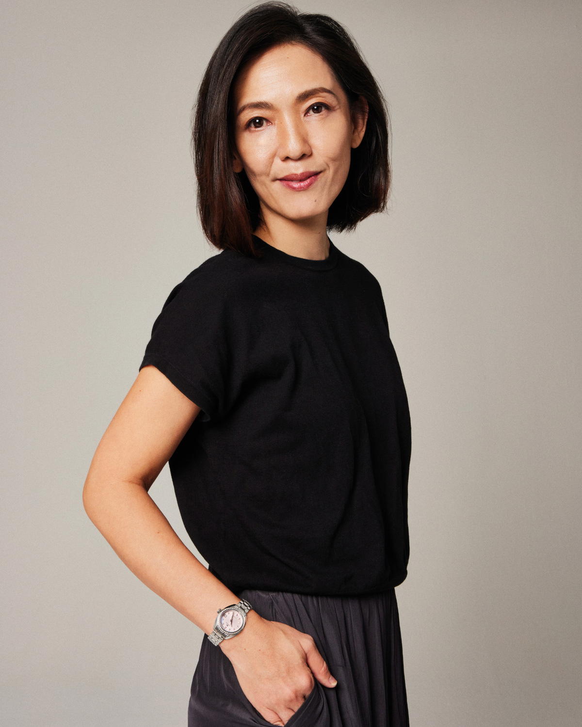 Khoh Wan Chin wears the Grand Seiko Elegance Collection STGK019 (Credit: Mun Kong. )