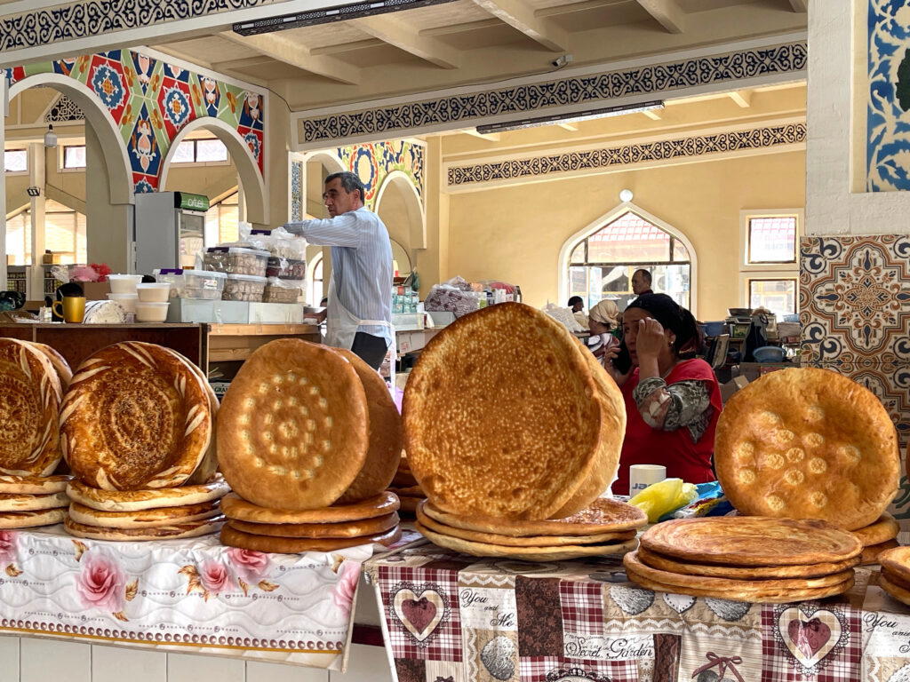 Traditional Uzbek bread: flavourful and hearty lepeshka