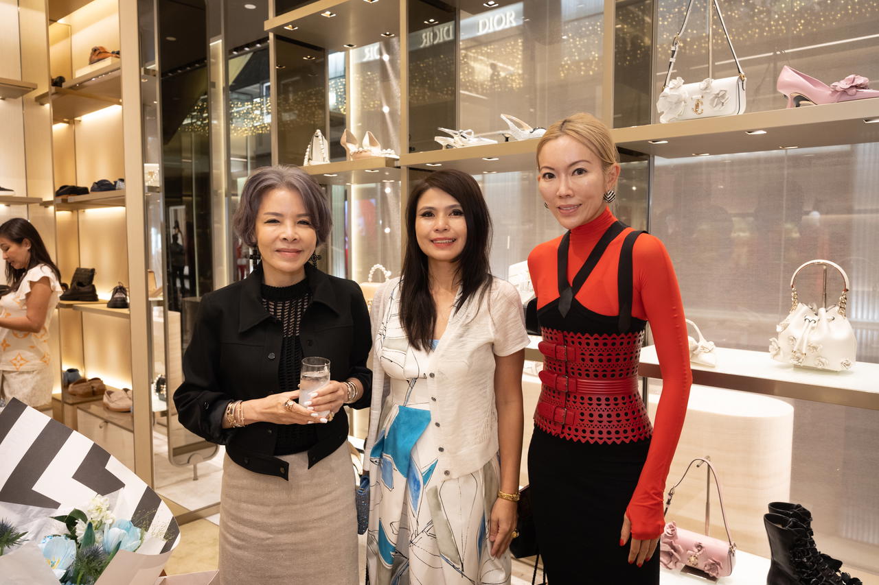 Grace Wong, Marilyn Lum, and Wendy Long