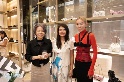 Grace Wong, Marilyn Lum, and Wendy Long