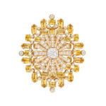 Tweed Byzance brooch in yellow gold with diamonds and beryls (Credit: Chanel)