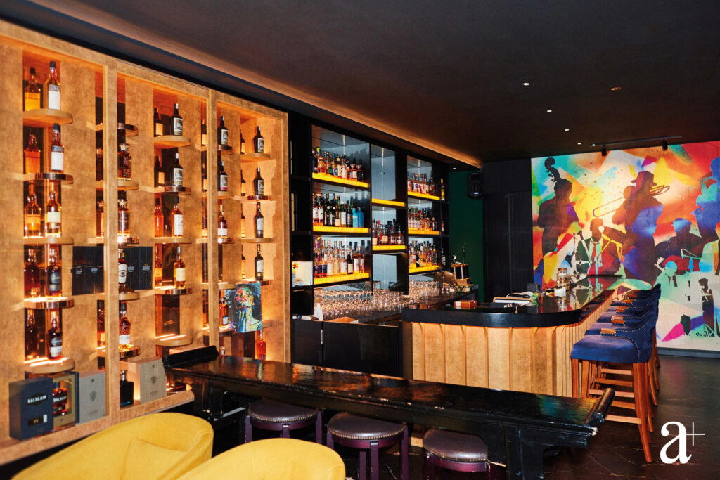 The main bar at Maduro. Photo: Mun Kong