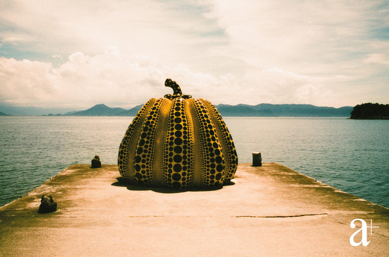 Yayoi Kusama’s iconic ‘Pumpkin’ at Benesse House Museum. A replica was installed in October 2022 after the original sculpture sustained damage during Typhoon Lupit in August 2021