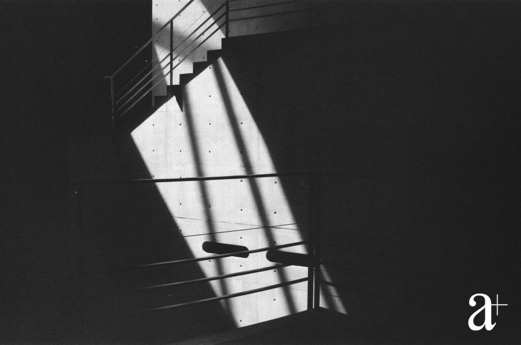 The Ando Museum is nestled in a traditional minka (Japanese for “people’s house”). Light and shadow, as well as wood and concrete, are accentuated by the skylight