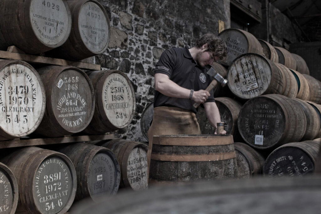 Duncan Taylor’s in-house cooperage and cutting-edge storage facilities ensure each cask matures to perfection, delivering an extraordinary final product