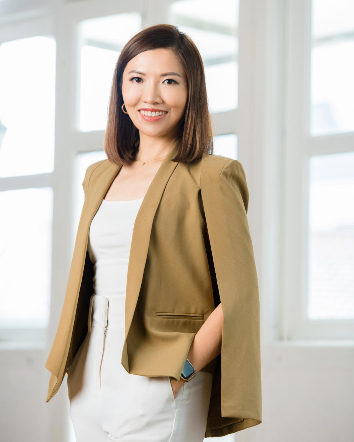 Shulin Lee is a lawyer-turned-recruiter