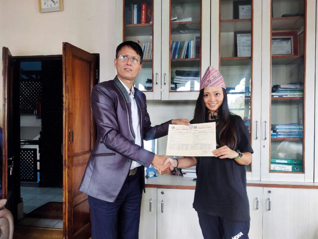 Vincere Zeng, obtaining the Everest Climbing Permit from Nepal