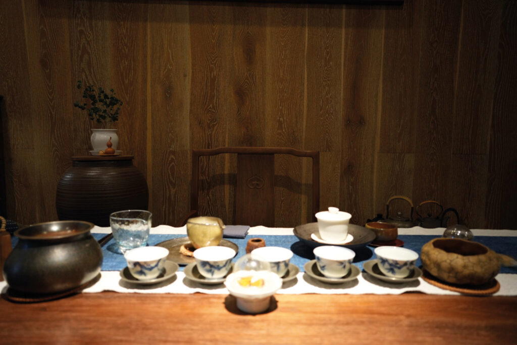 Inside a Xiaohe Street teahouse