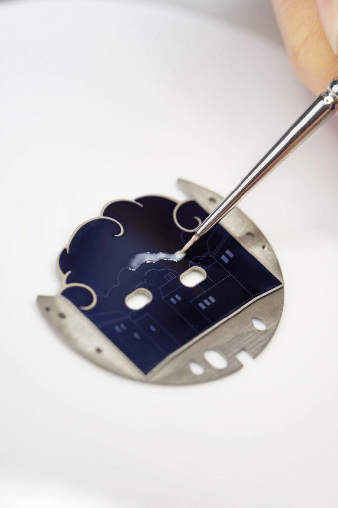 Grisaille and coloured grisaille enamel evoke the chiaroscuro of a starlit sky