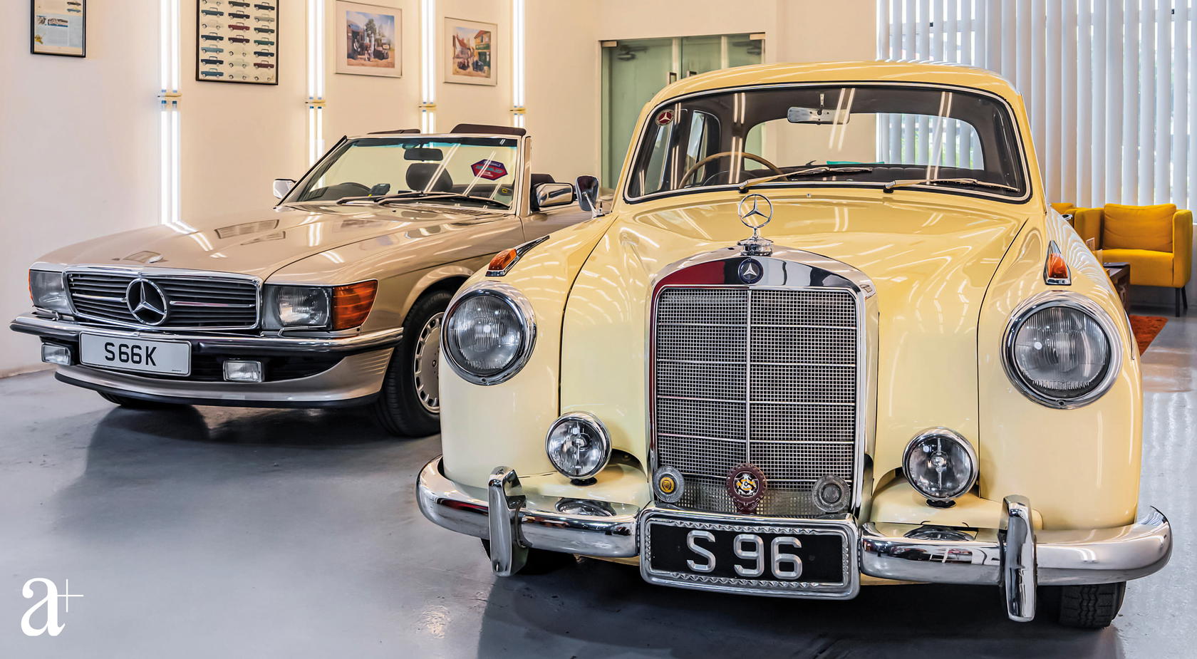 Mercedes-Benz 300 SL (left) and Mercedes-Benz 220a. Photo: Yvonne Isabelle Ling