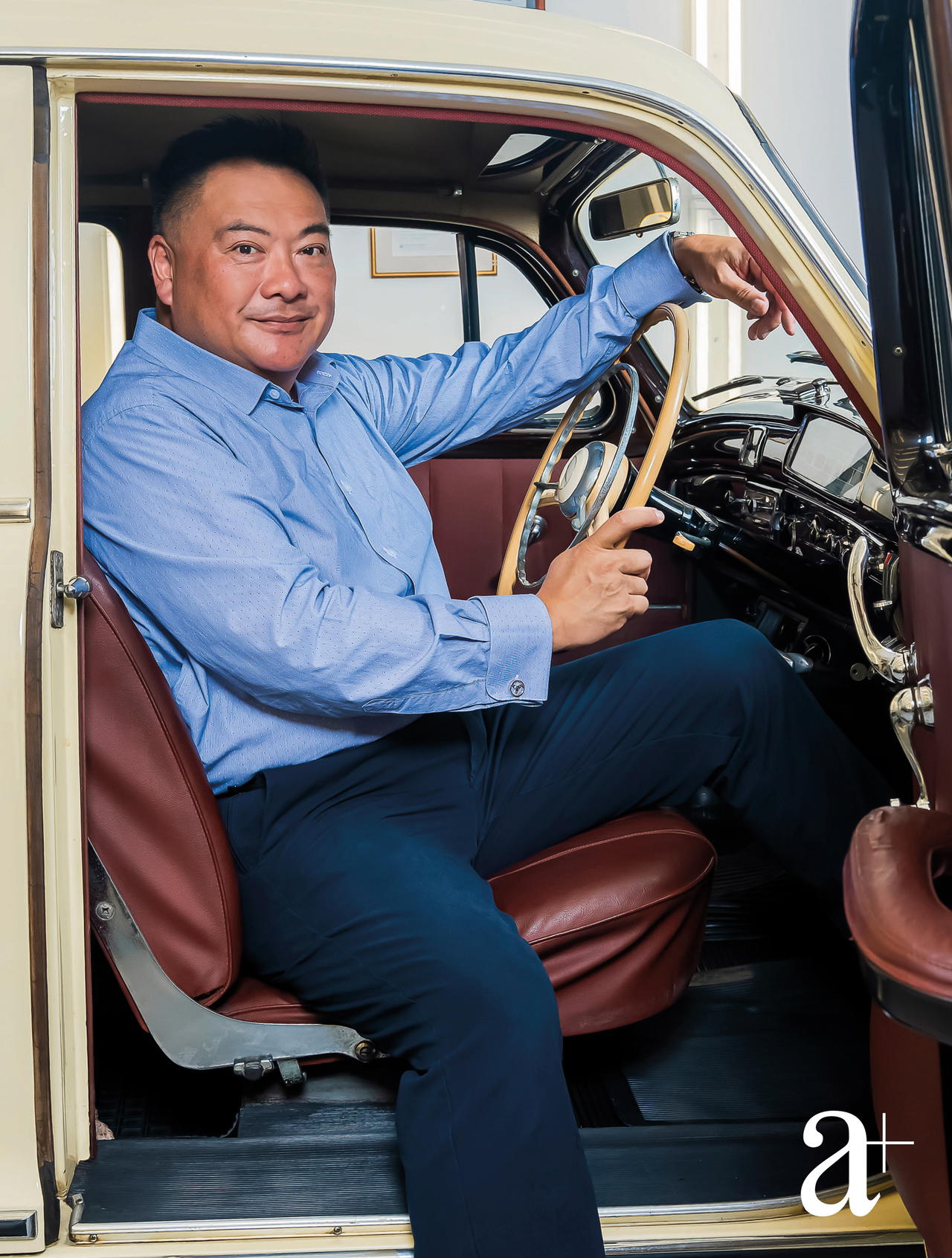 Khoo in his Mercedes-Benz 220a. Photo: Yvonne Isabelle Ling