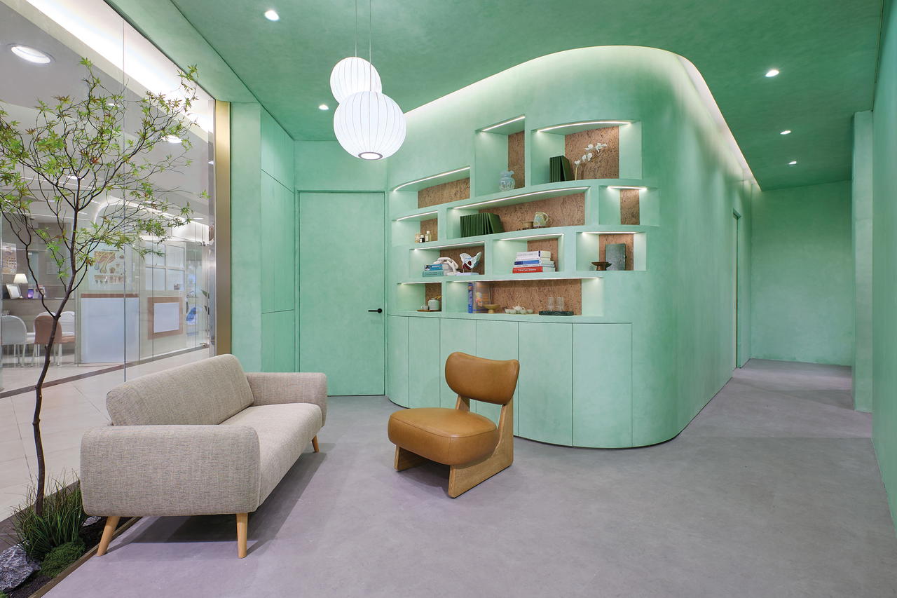 The cosy Reading Room at Prologue (Credit: Prologue)